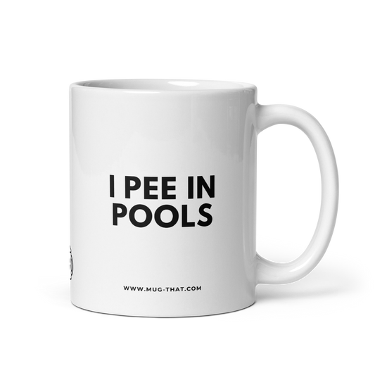 MUG THAT Kaffeetasse 325ml | „I PEE IN POOLS“ | Freche Spaß-Tasse | Lustiges Geschenk für Freunde